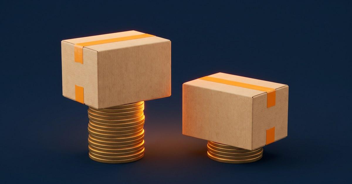Two identical cardboard parcels resting on stacks of coins of very different heights, illustrating the same parcel costing two different prices depending on how the postage is bought.
